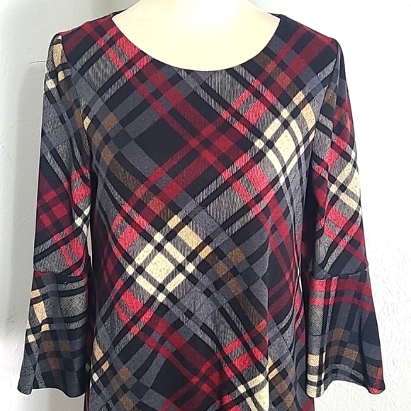 Jessica Howard Multicolor Plaid Dress with Bell Sleeves, Size Medium - Picture 4 of 10